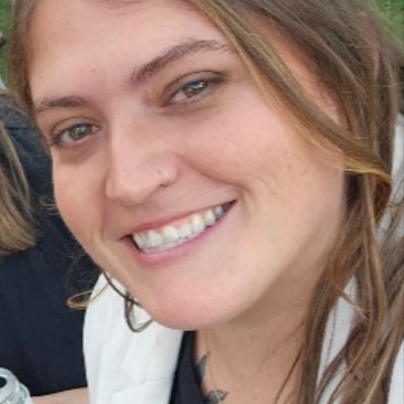 Cayla Lovold